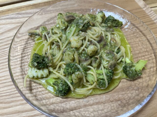 妻の作ったジェノベーゼパスタ